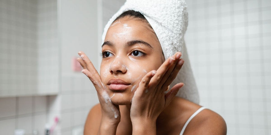 Clear Skin, Calm Confidence – Natural Skincare Support for Teens and Sensitive Skin